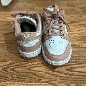 NIKE DUNKS
